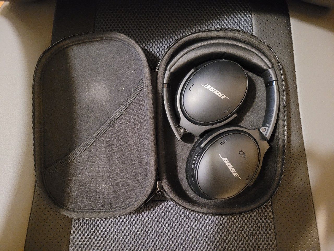 Bose Quiet Comfort 45 / QC 45