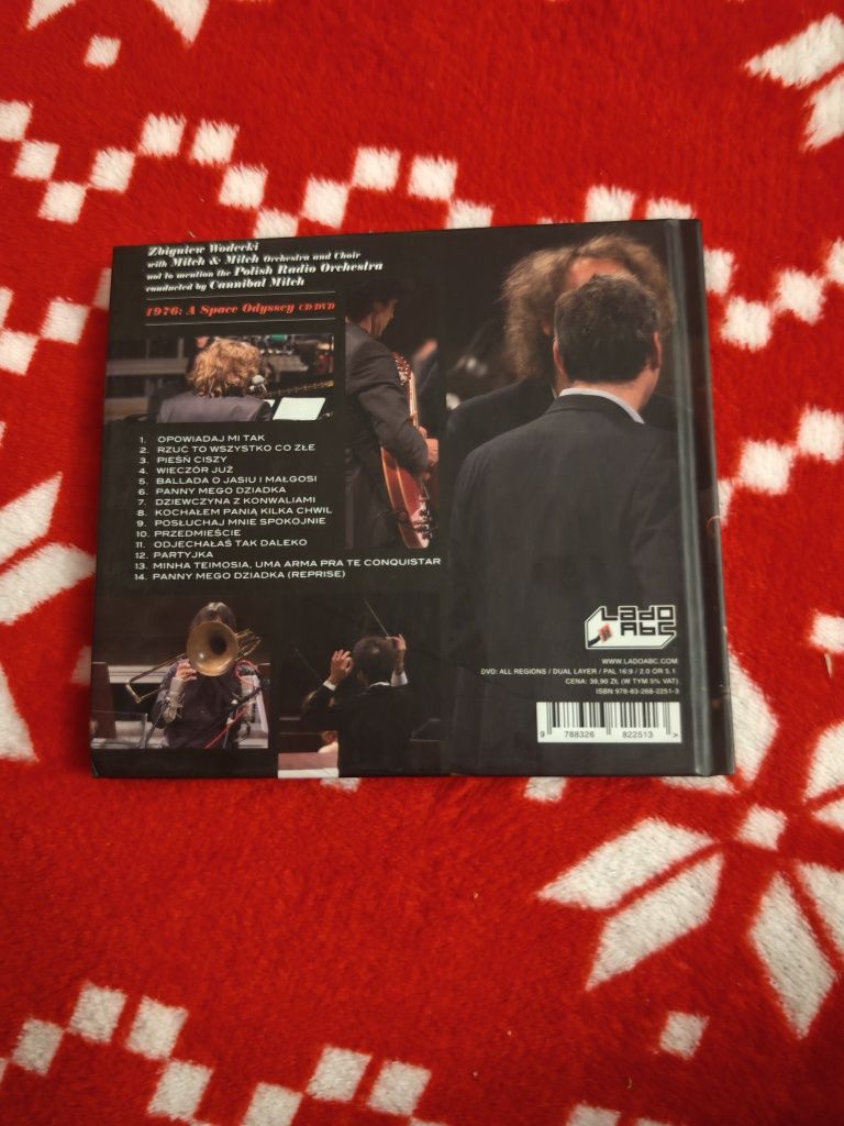 Zbigniew Wodecki with Mitch&Mitch Orchestra and Choir 1976 a space