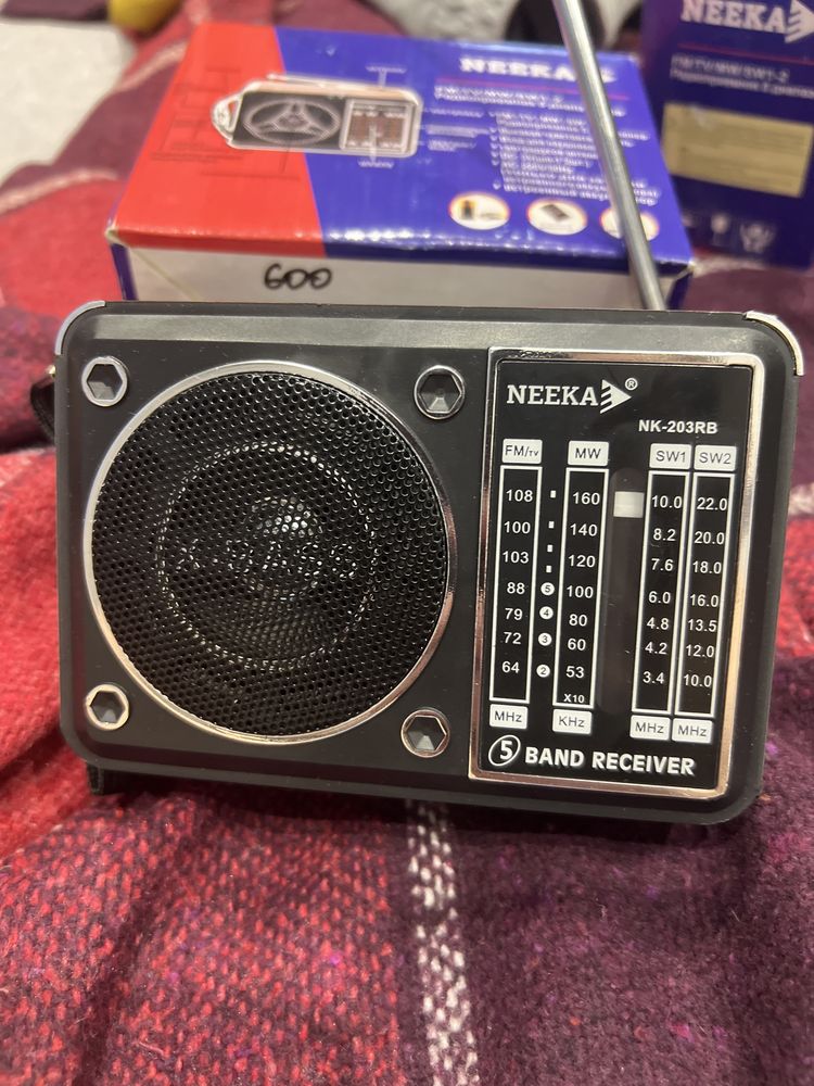 NEEKA NK-203RB – Компактный радиоприемник