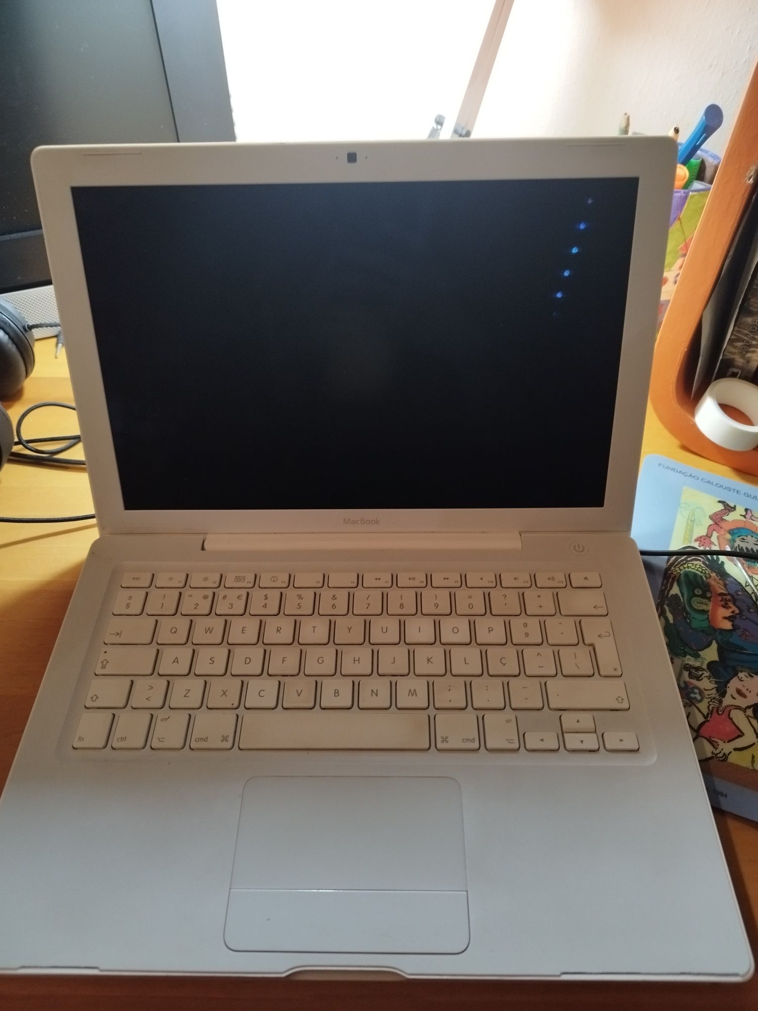 MacBook A1181 usado