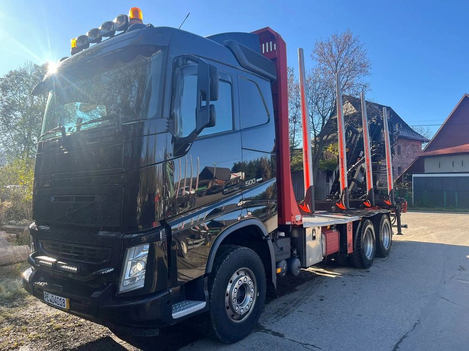 Volvo FH13 500  Do drewna lasu drzewa stosu kłody loglift naczepa dłużyca