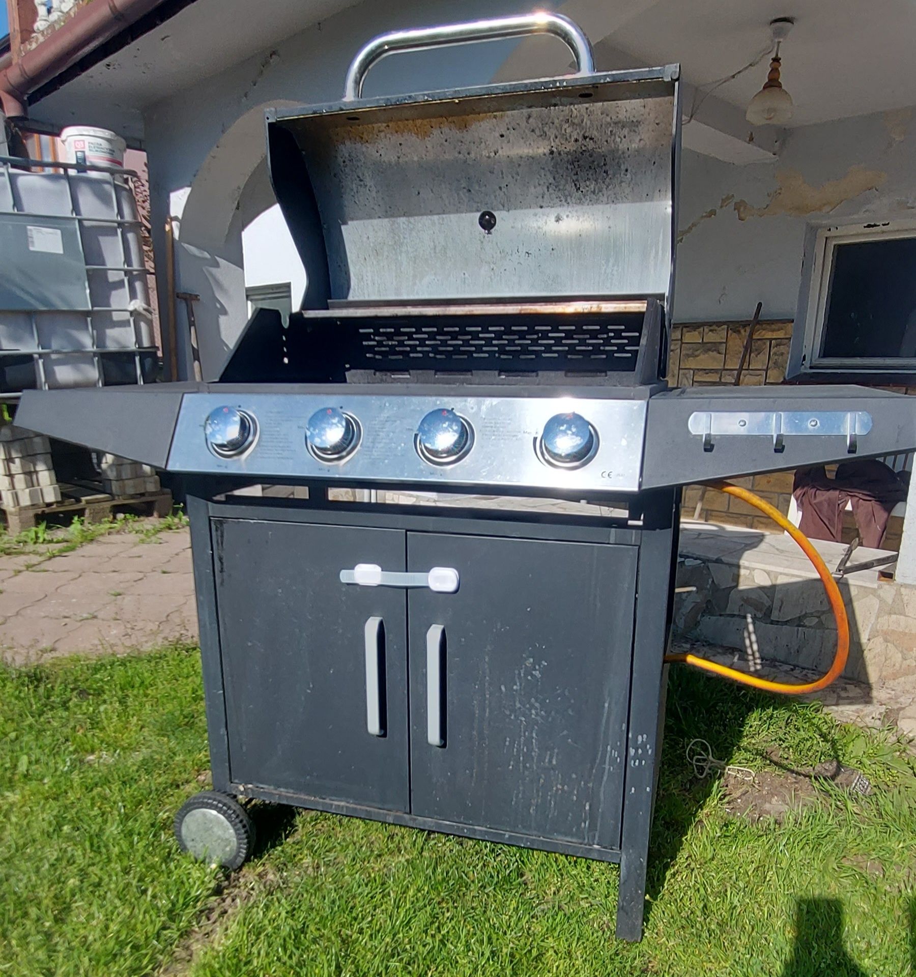 Grill Gazowy 3 i 4 palnikowy Rösle Konifera Barbecook