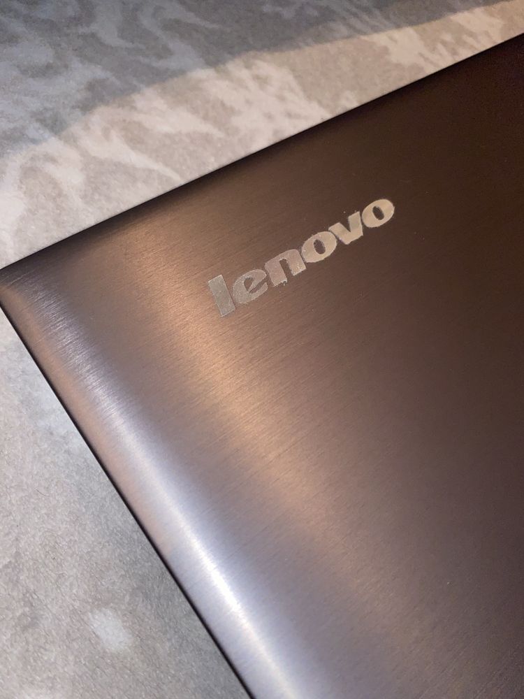 Laptop Lenovo.