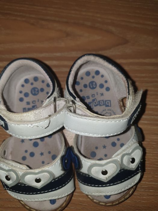 Sandalia beppi, n21, palmilha em pele