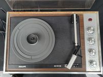 Gramofon Philips 003
