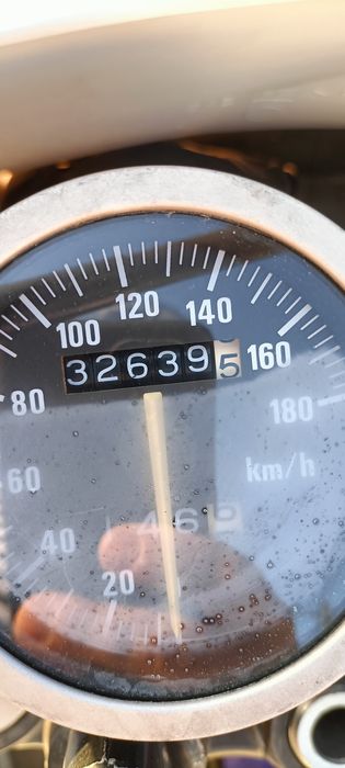 Suzuki Dr 650 se 
Ano 1997
Km 32650 reais 
Revisão feita,válvulas