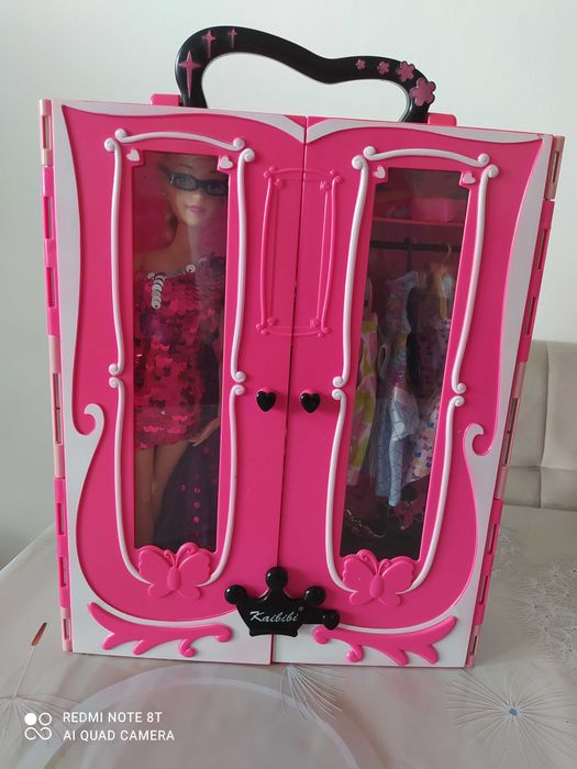 Шафа для барбі, барбі, одяг