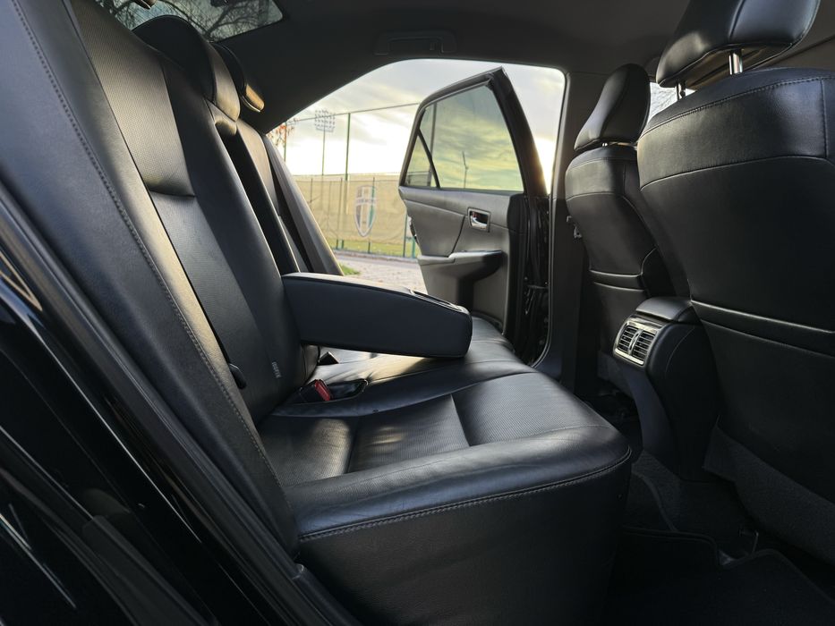 Toyota Camry XV55 офіційна (не фарбована)