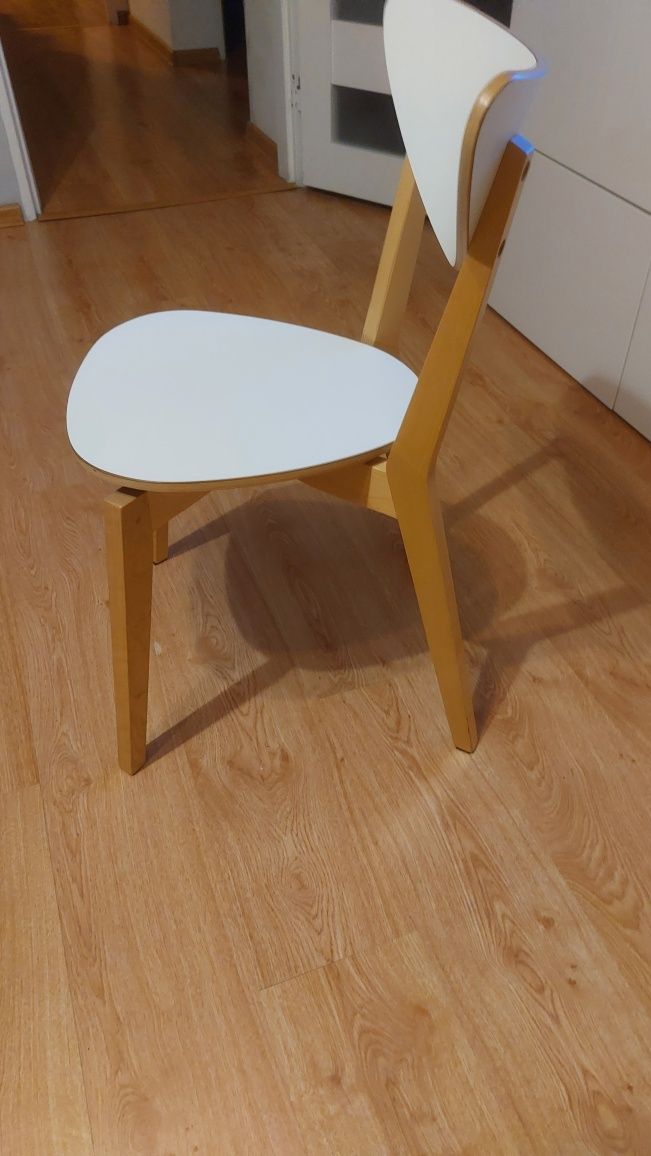 Krzesła IKEA Nordymyra białe brzoza