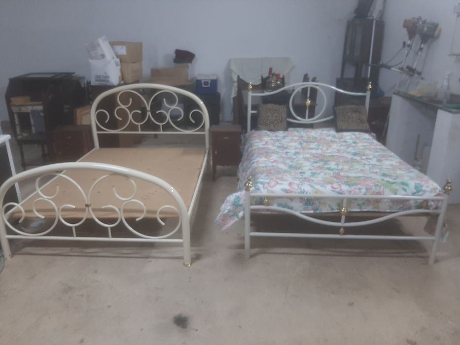 Mobilias diversas bom estado