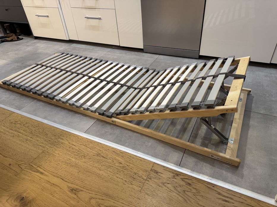 Stelaż 140x200 lub 70x200 regulowany podgłówek, IKEA 102.783.37