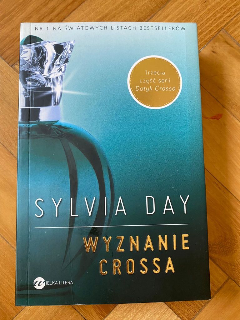 Wyznanie Crossa. Sylvia June Day