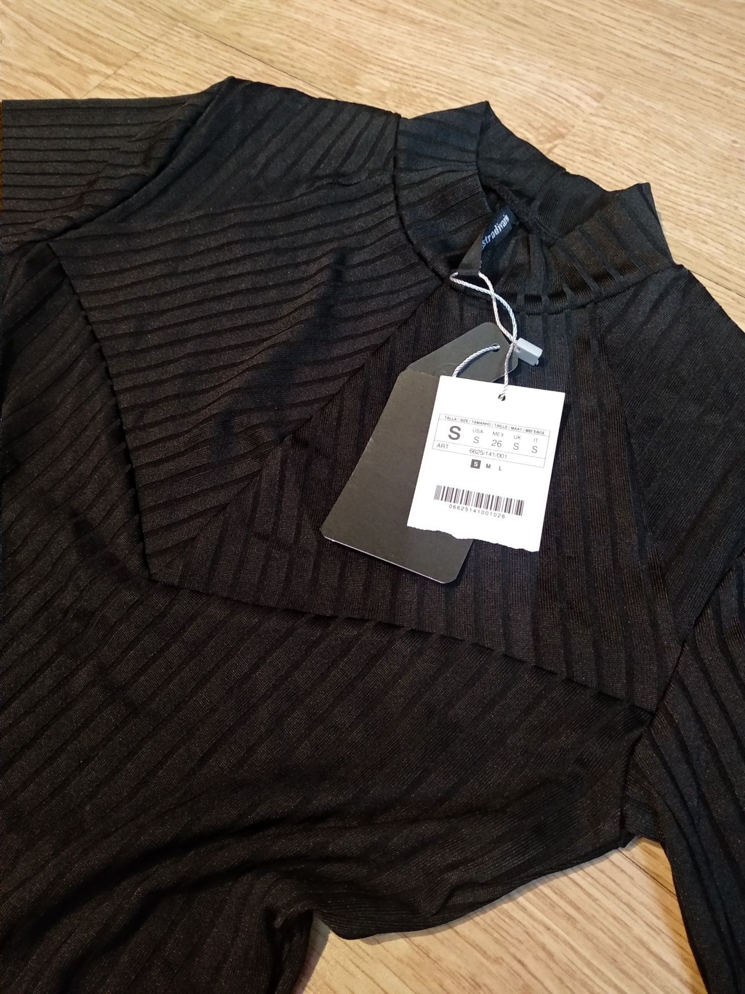 Nowy prążkowany półgolf Stradivarius r. XS