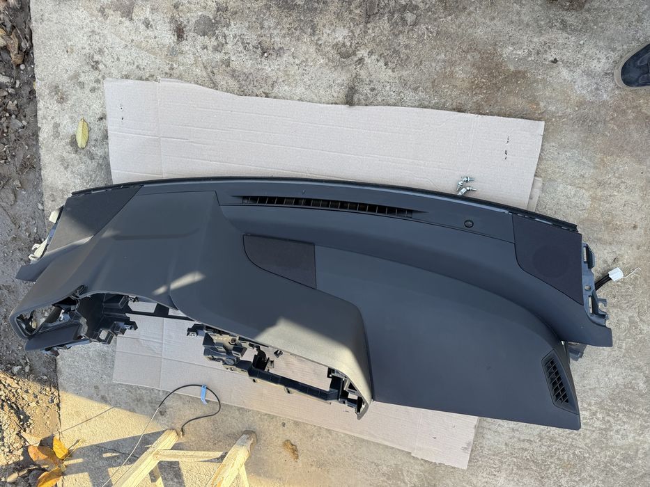 Торпеда/панель/консоль Lexus RZ з AIR BAG