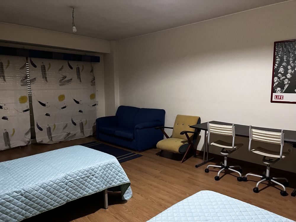 Quarto duplo para arrendar a rapazes estudantes.
