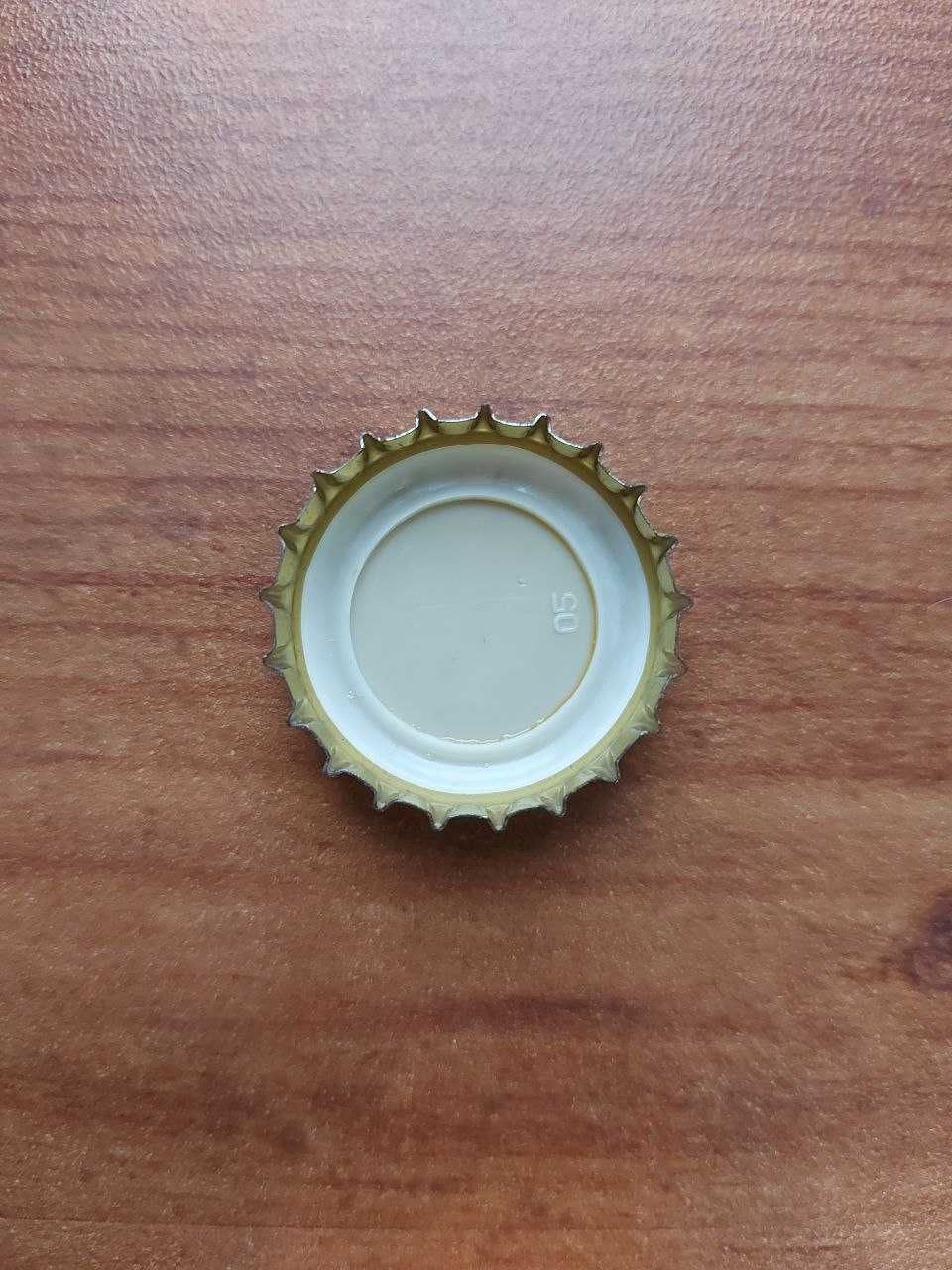 Kapsli od piwa 920 zstuk różne idealny stan 2 kg Amber Miłosław Kozel