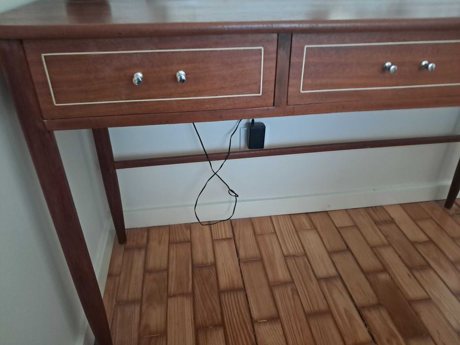 Penteadeira / aparador vintage recuperada