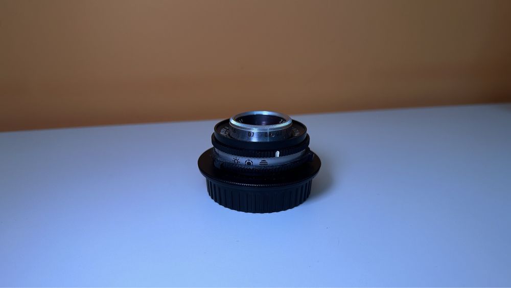 Obiektyw MACRO mocowanie canon 2.8f