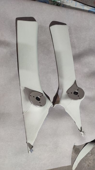 Перетяжка стелі авто, відновлення дверних карт