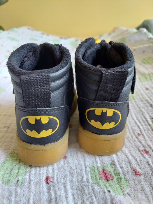 Buty lekko ocieplane H&M batman rozm. 24
