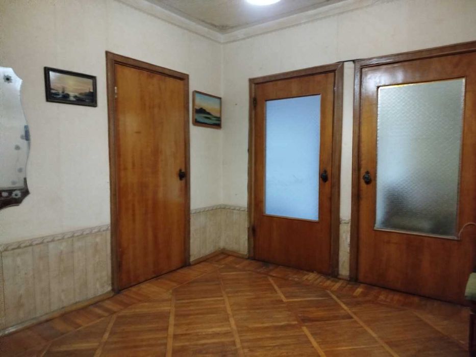 Продаж 3-кім   Автозаводська 39  Бережанська  Оболонський район