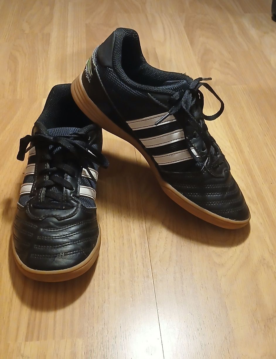 Chuteiras de Futsal- Adidas