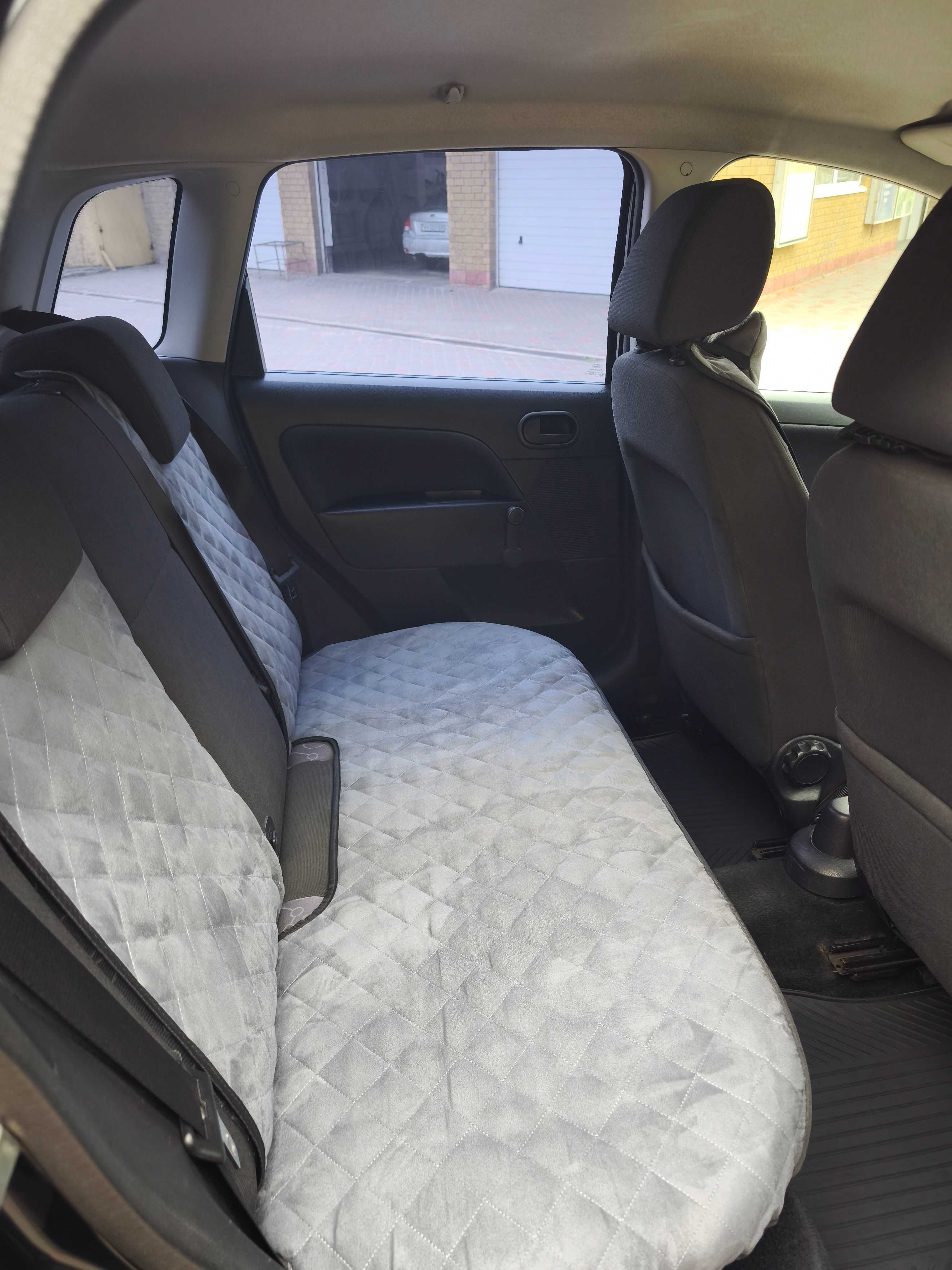 Продаю своє авто Ford fiesta 2006