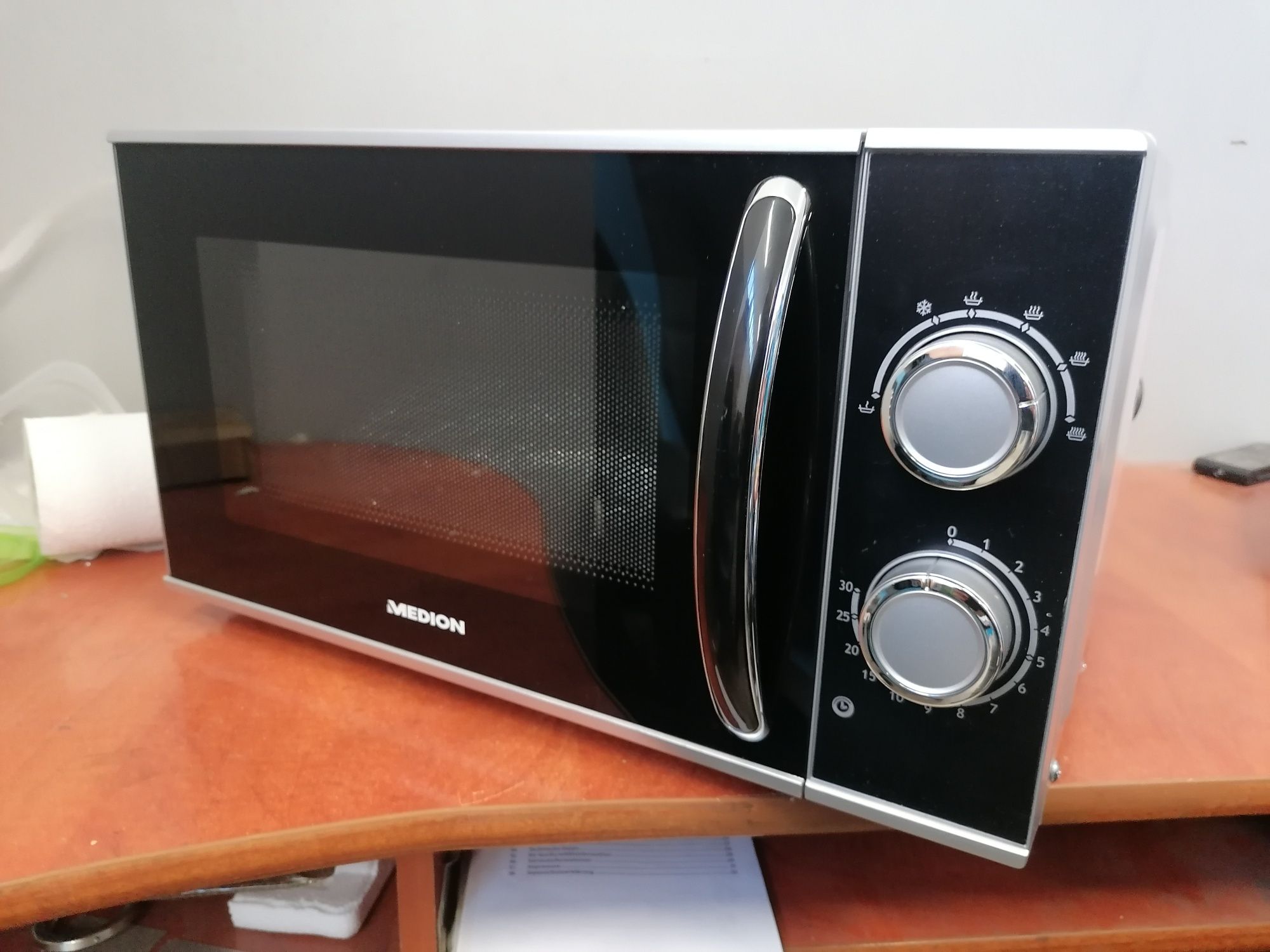Mikrofalówka medion 17L M20