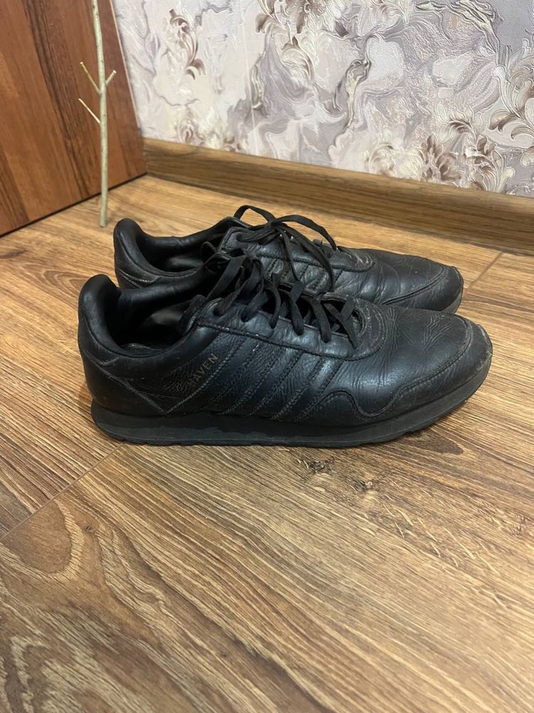 Кроссовки adidas