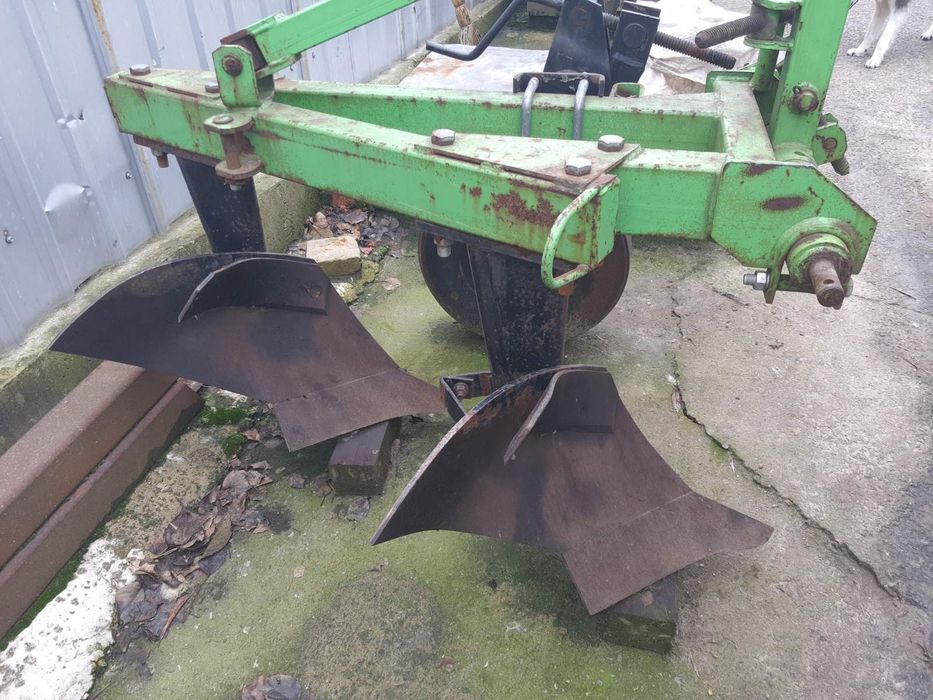 Продам трактор, фрезу, плуги, причіп