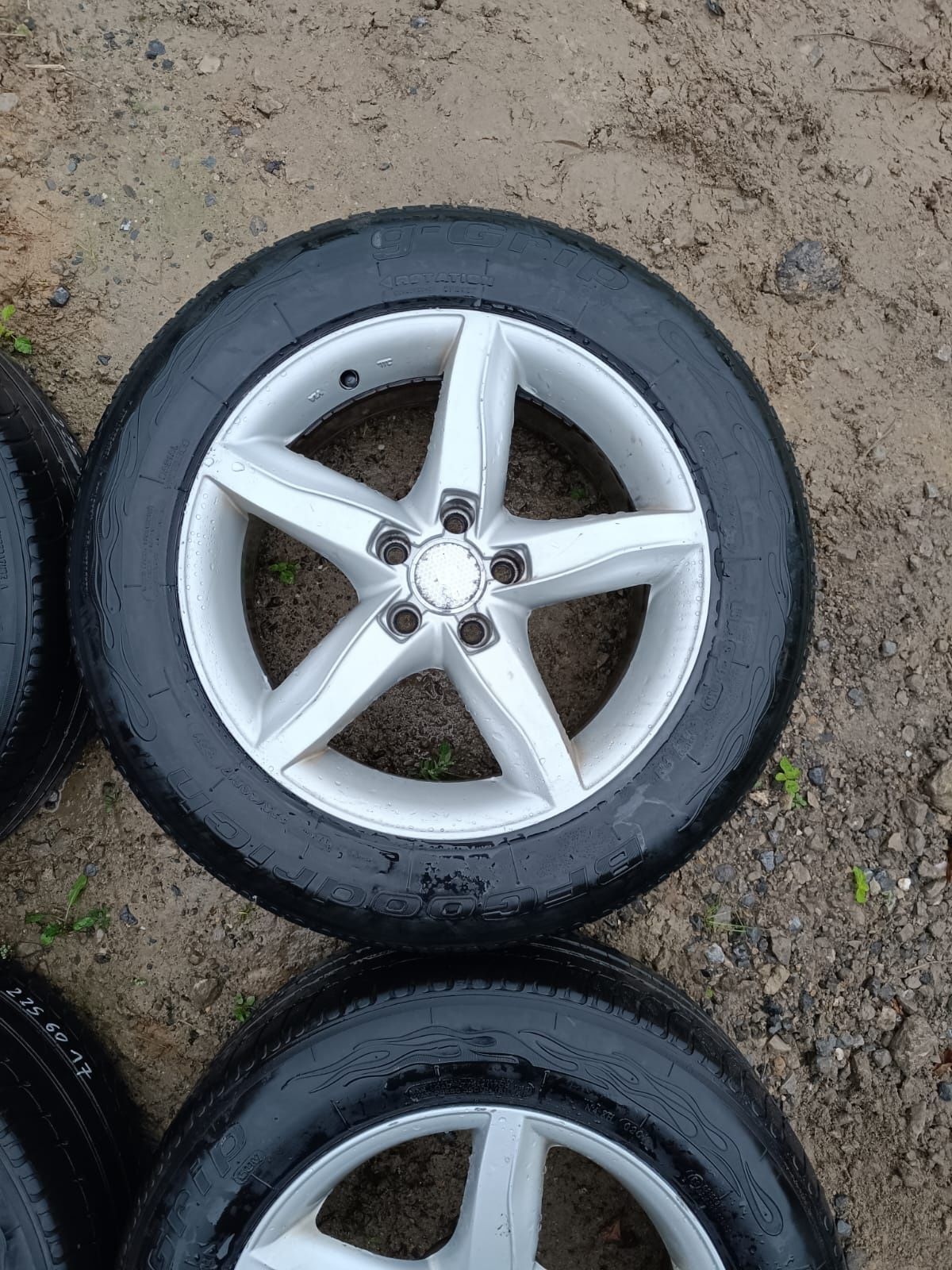 Koła felgi Vw Audi Seat Skoda 5x112 235/65R17" op letnie