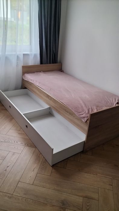 Łóżko młodzieżowe