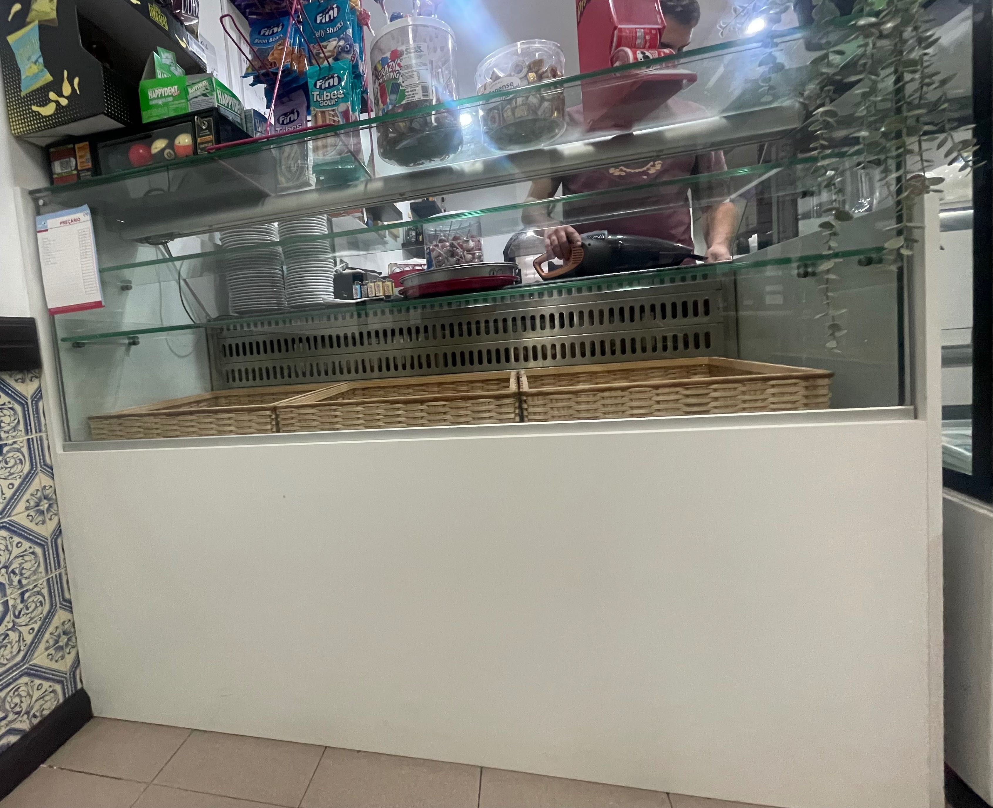 Vitrine de exposição - não refrigerada