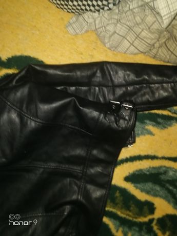 Куртка кожаная чорная косуха унисекс.