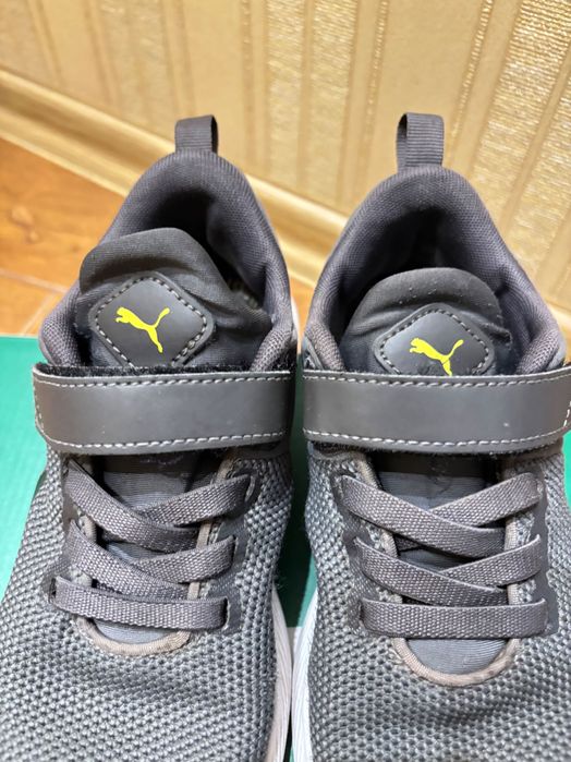 Продам кроссовки на мальчика puma