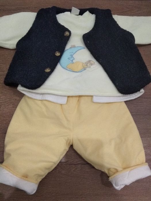 Casaco quentinho polar para 12 meses . Vários modelos