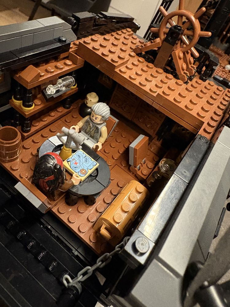 LEGO Piraci z Karaibów - Czarna perła - atak Krakena