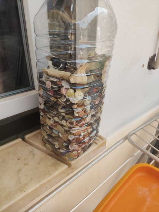 Lote de botões diversos