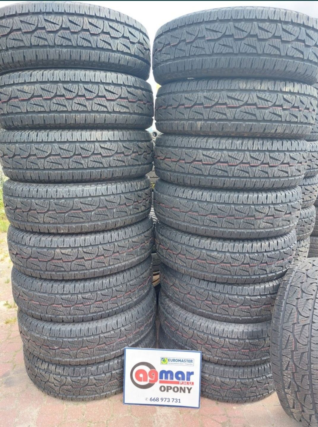 255/70R18 Bridgestone Dueler A/T 100 % Bieżnika