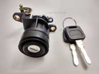 Замок кнопка багажника Volkswagen Passat B4 / вкладыш с ключами