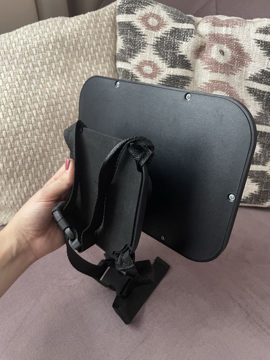 Lusterko samochodowe do obserwacji dziecka