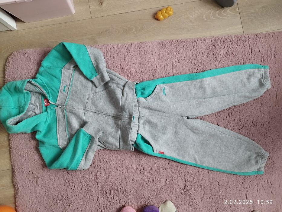 Zestaw dresowy  3/4 lata 104