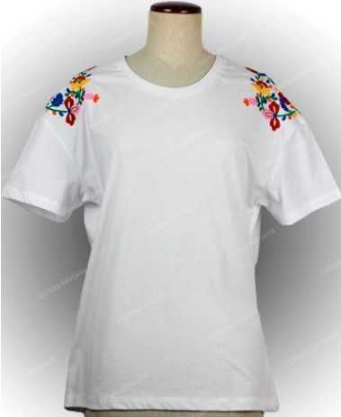 T-Shirt branca com bordado de Viana feito à máquina