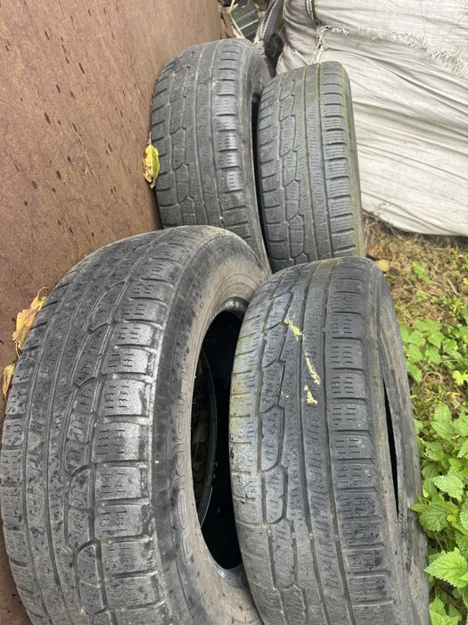 Продам 4 колеса 215.70 R16