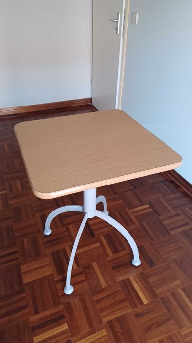 Mesa de cozinha quadrada ULTIMO PREÇO!