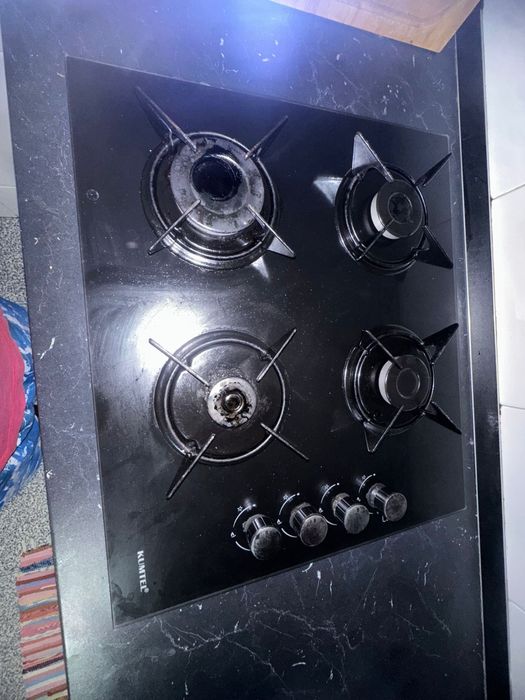 Placa e forno espelhado