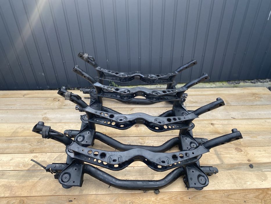 Задня балка підрамник Golf 5 6 Touran Балки задній подрамник Гольф 5 6