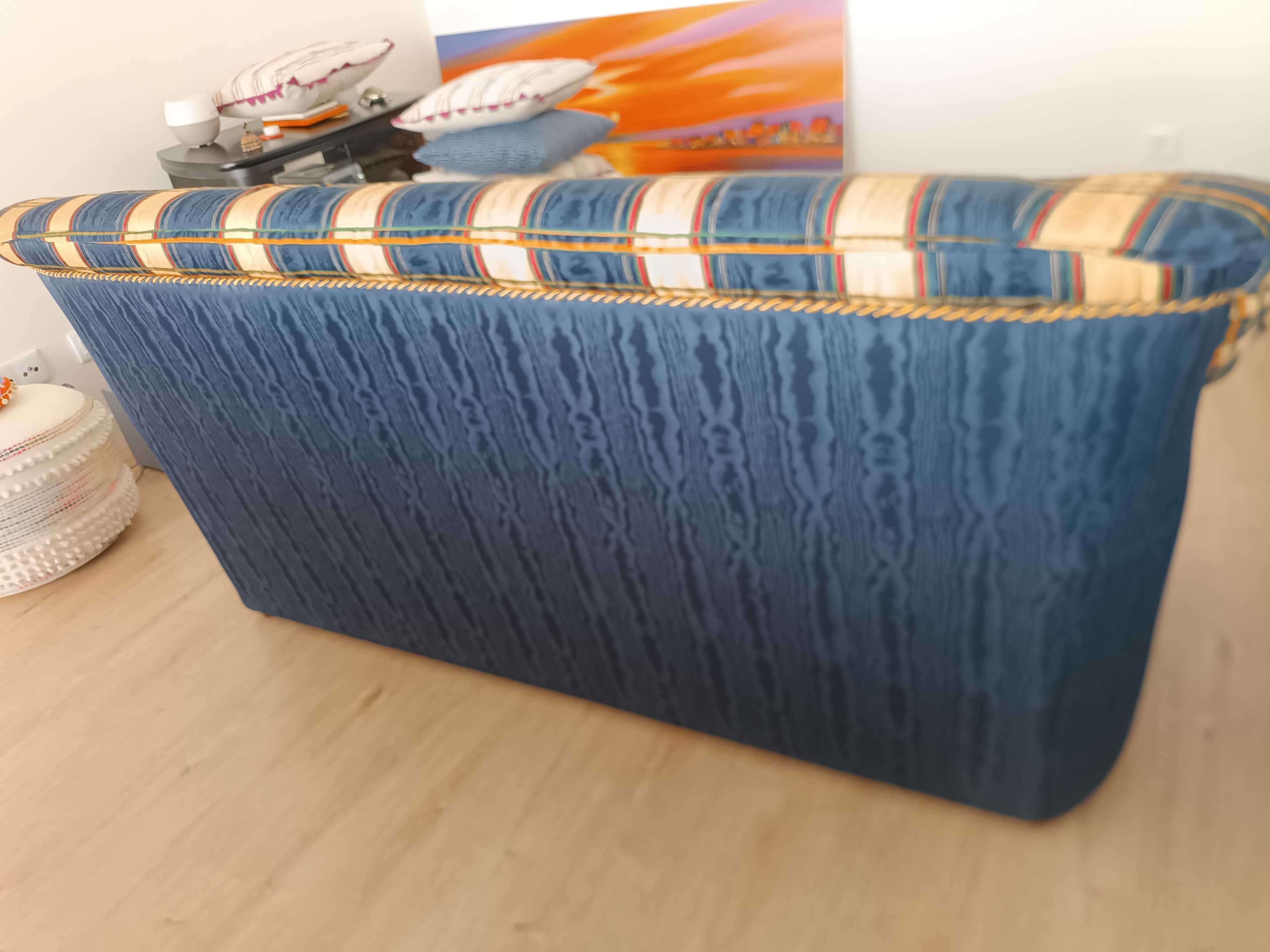 Sofá cama (3 lugares) + 2 sofás individuais