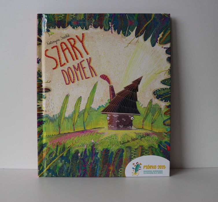 [Outlet] Szary domek, konkurs piórko