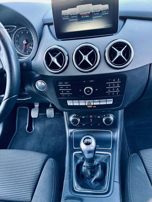 Mercedes Benz B-180 1.6 122cv 2017